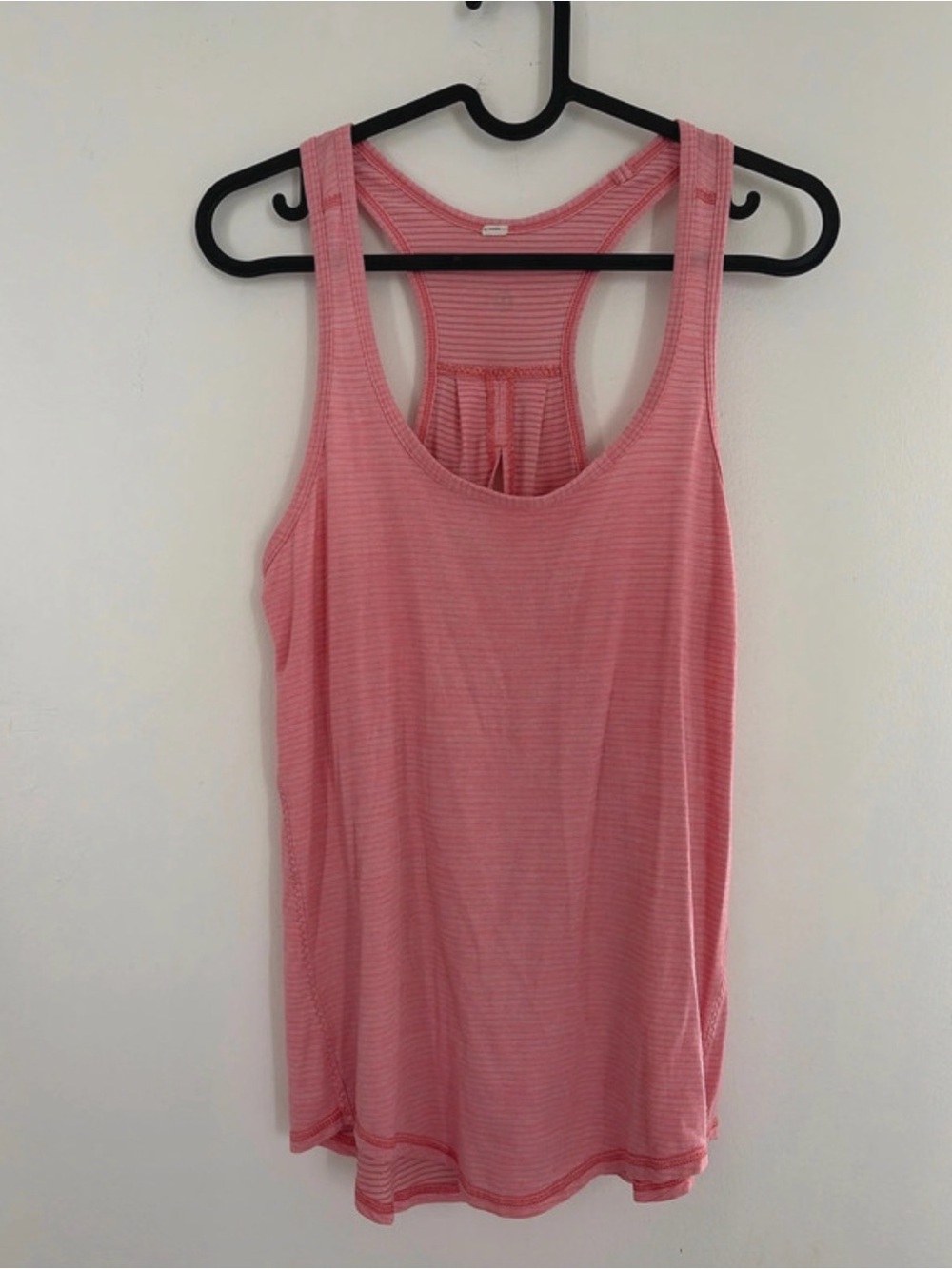 Lululemon Salute the sun split back tank pink stripe XS/S